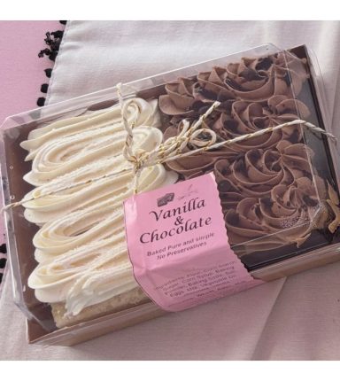 Vanilla & Chocolate Duo Cakes
